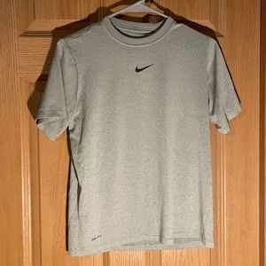 Men’s Nike dry-fit athletic shirt